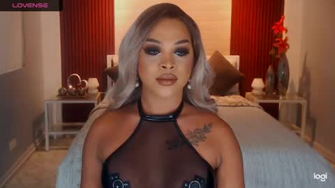 UrMajestyTyra online show from May 29, 8:57 am