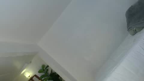 KIM online show from May 28, 8:23 am