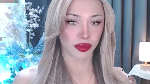 Amanda online show from May 19, 10:11 am