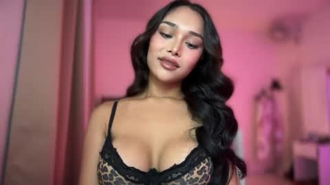 VALENTINE online show from June 28, 1:26 pm