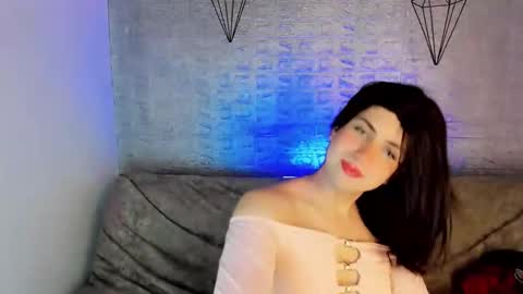 valeriagill_ online show from May 24, 10:29 pm