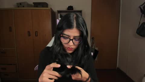 Val  online show from January 21, 2:55 am