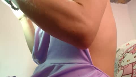 Snapshot of valerie_rousse chatting on February 19, 6:54 pm valerie_rousse online show from February 19, 6:54 pm