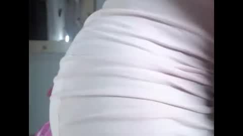 Snapshot of valerie_rousse chatting on October 9, 1:40 am valerie_rousse online show from October 9, 1:40 am