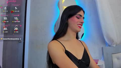 VENUS online show from November 25, 12:18 pm