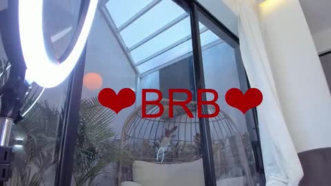 VENUS online show from February 3, 11:59 am