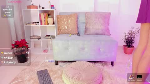 Victoria online show from January 10, 8:04 pm