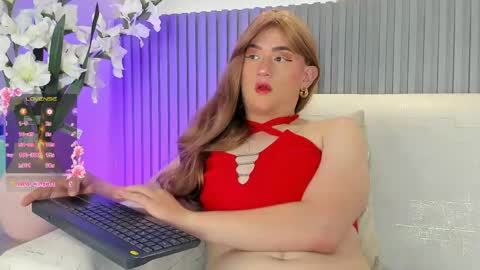 victoriastrom  online show from May 22, 2:57 pm