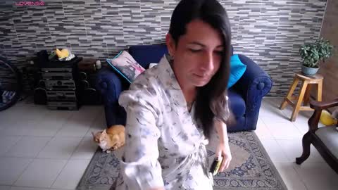 Violeta Gmez online show from May 16, 12:37 pm