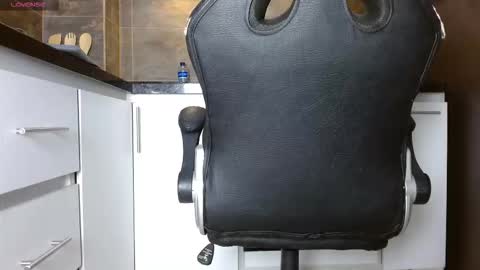 V I O L E T T E  online show from February 27, 10:16 pm