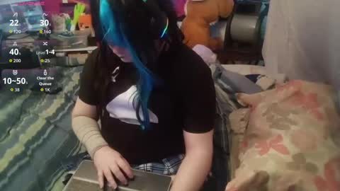 Ash online show from September 12, 2:24 pm