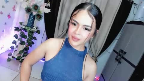 Hi Im LOVIE Please dont forget to follow and thumbs up me online show from May 14, 1:04 am