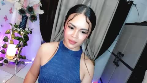 Hi Im LOVIE Please dont forget to follow and thumbs up me online show from May 25, 6:59 pm
