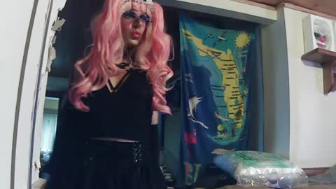 wonder_lust_69 online show from July 18, 7:43 pm