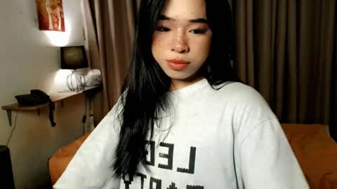 xam_blair_asian online show from May 28, 6:33 am