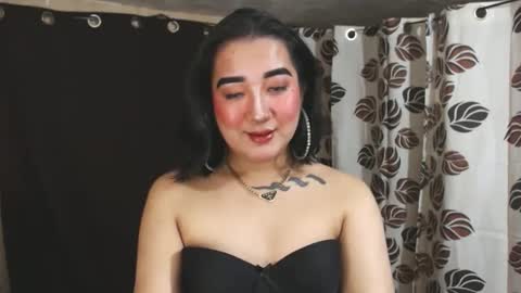 Nira   NOT INTO CHEAP GUYS  online show from January 21, 8:21 pm