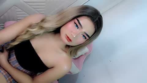 kianna online show from February 21, 1:33 pm