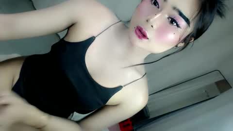 kianna online show from May 17, 9:58 pm