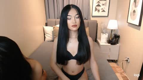 ur 1 and only ASH online show from May 6, 8:04 pm