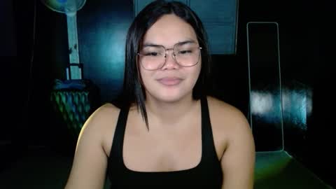 Kylie Smith online show from October 26, 8:38 pm