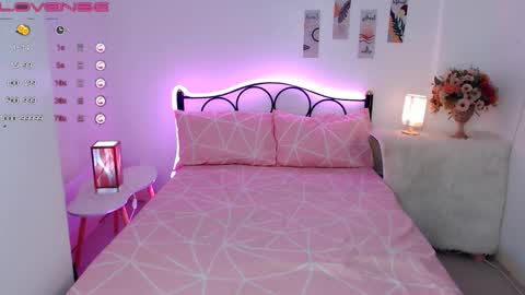 Pau Madrigal online show from December 19, 10:56 am