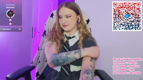 Keira online show from April 25, 9:01 pm