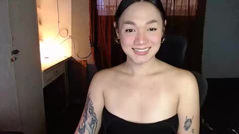 Melissa online show from May 18, 4:07 am