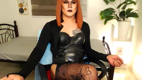 QueenMarina online show from May 7, 2:24 pm
