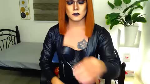 QueenMarina online show from May 11, 2:45 pm