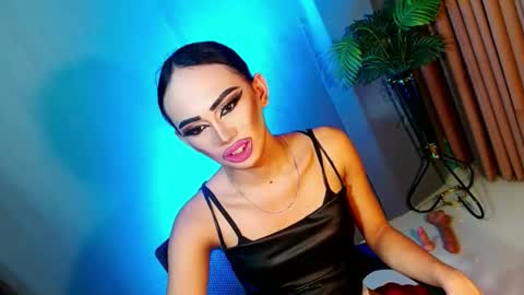 miss yasii online show from February 10, 3:42 pm