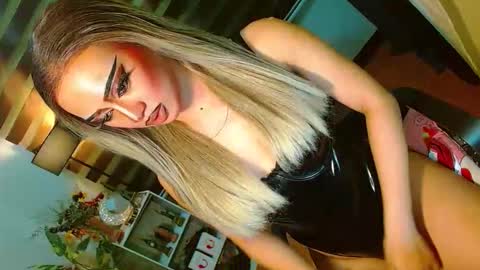 miss yasii online show from April 30, 8:57 pm