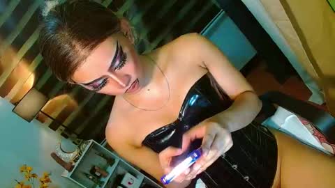 miss yasii online show from May 12, 5:32 pm