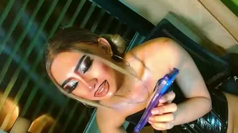miss yasii online show from May 21, 4:03 pm