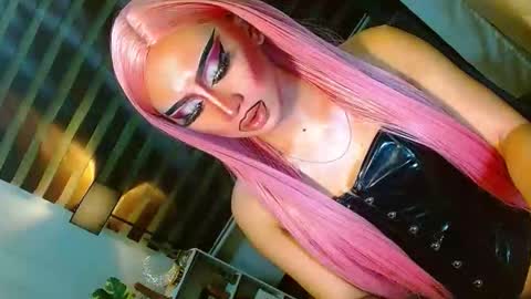 miss yasii online show from May 29, 4:38 pm