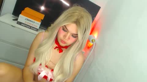 Yazzi online show from May 28, 2:09 am