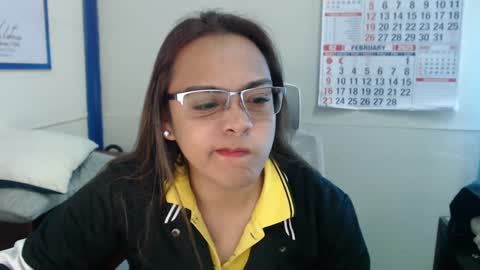 your_dreamgirlxxx69 online show from February 5, 12:10 am