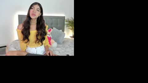 Snapshot of your_favorite_doll_ chatting on January 16, 9:51 pm Eliza online show from January 16, 9:51 pm