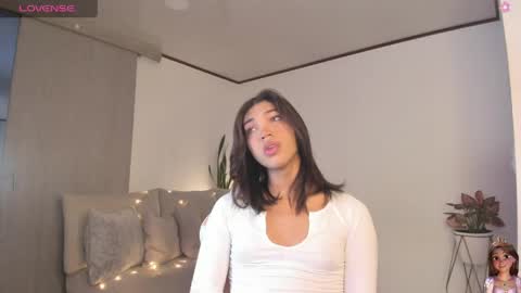 Eliza online show from May 23, 4:36 pm