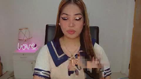  GWEN  online show from February 20, 3:19 pm