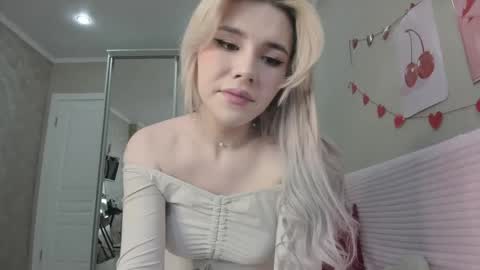 Alice online show from May 1, 11:14 am