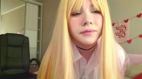 Alice online show from May 17, 12:38 pm