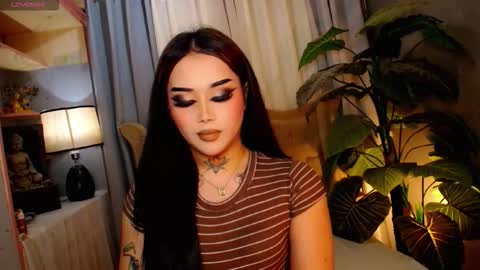 kim online show from November 23, 9:22 am