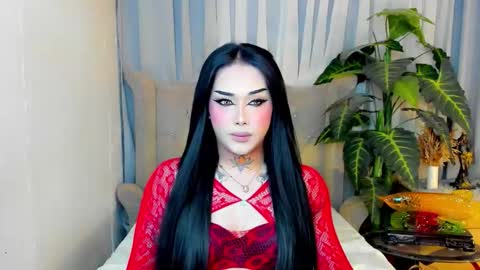 kim online show from February 1, 8:57 am