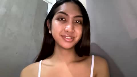 yourlovebella88 online show from January 8, 12:03 am