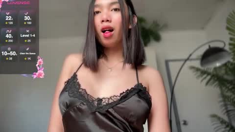 YowgineTheGreat online show from December 20, 3:25 am