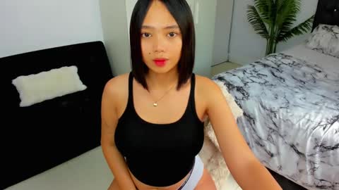 YowgineTheGreat online show from January 25, 4:56 am