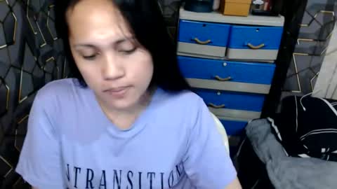 yumi online show from December 1, 12:02 am