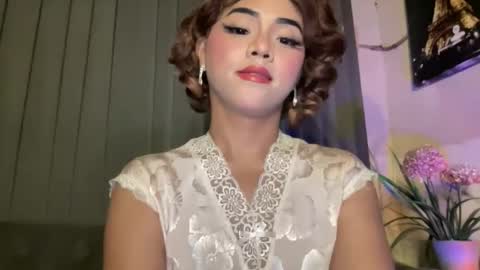 Miss Cali online show from May 25, 10:06 pm