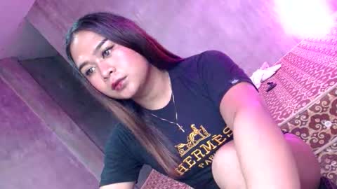 zethiabautsta18 online show from February 6, 11:49 am