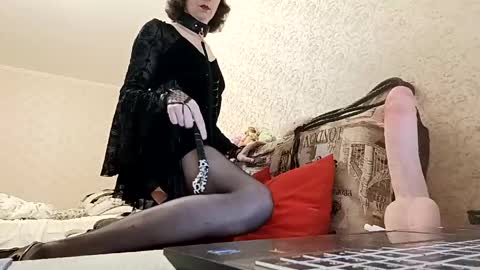 zluchka  online show from June 5, 5:52 pm
